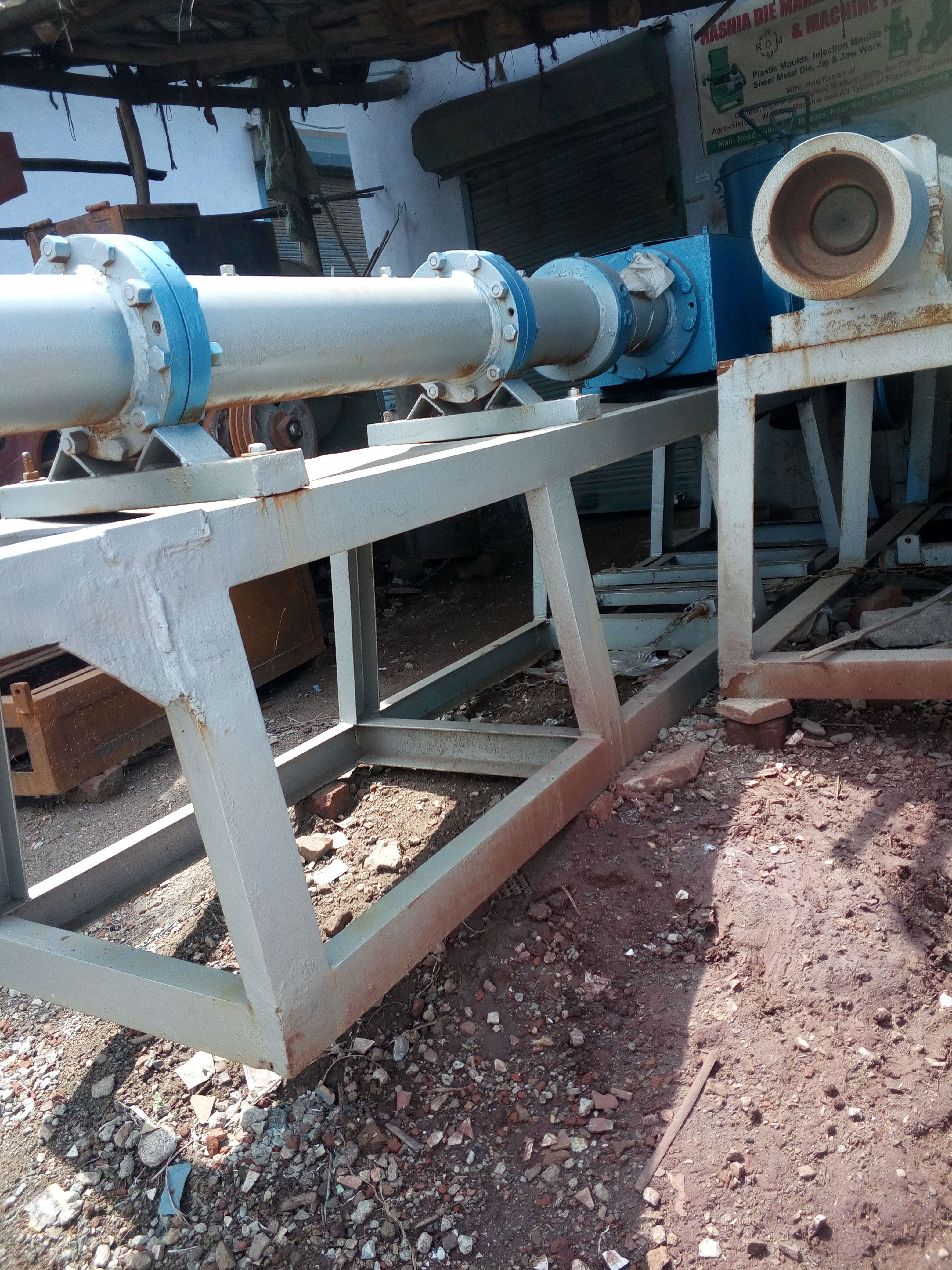 Plastic Dana Making Machine - Mild Steel, 2.7 Ton, Blue And Silver | 45 Hp, 180-200 Kg Capacity, Plc Control, Automatic, Belt Drive, 1 Year Warranty