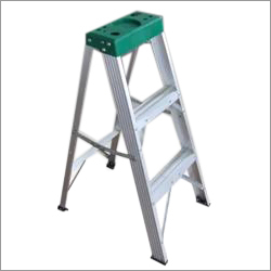 एल्युमिनियम 2 स्टेप सीढ़ियाँ