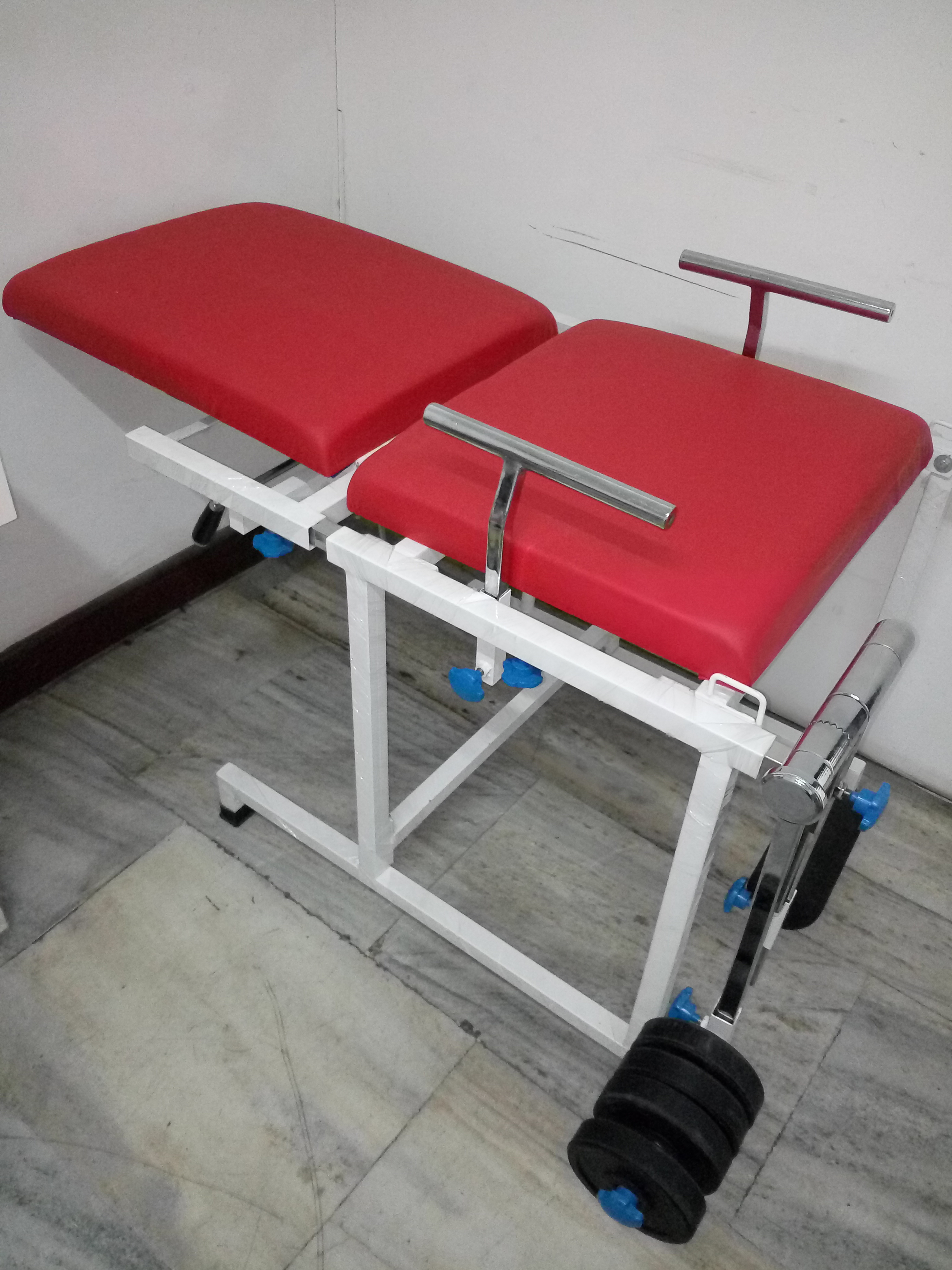 Quadriceps Exercise Table - Heavy-duty Steel Frame, Adjustable Height And Angle For Comfort And Versatility