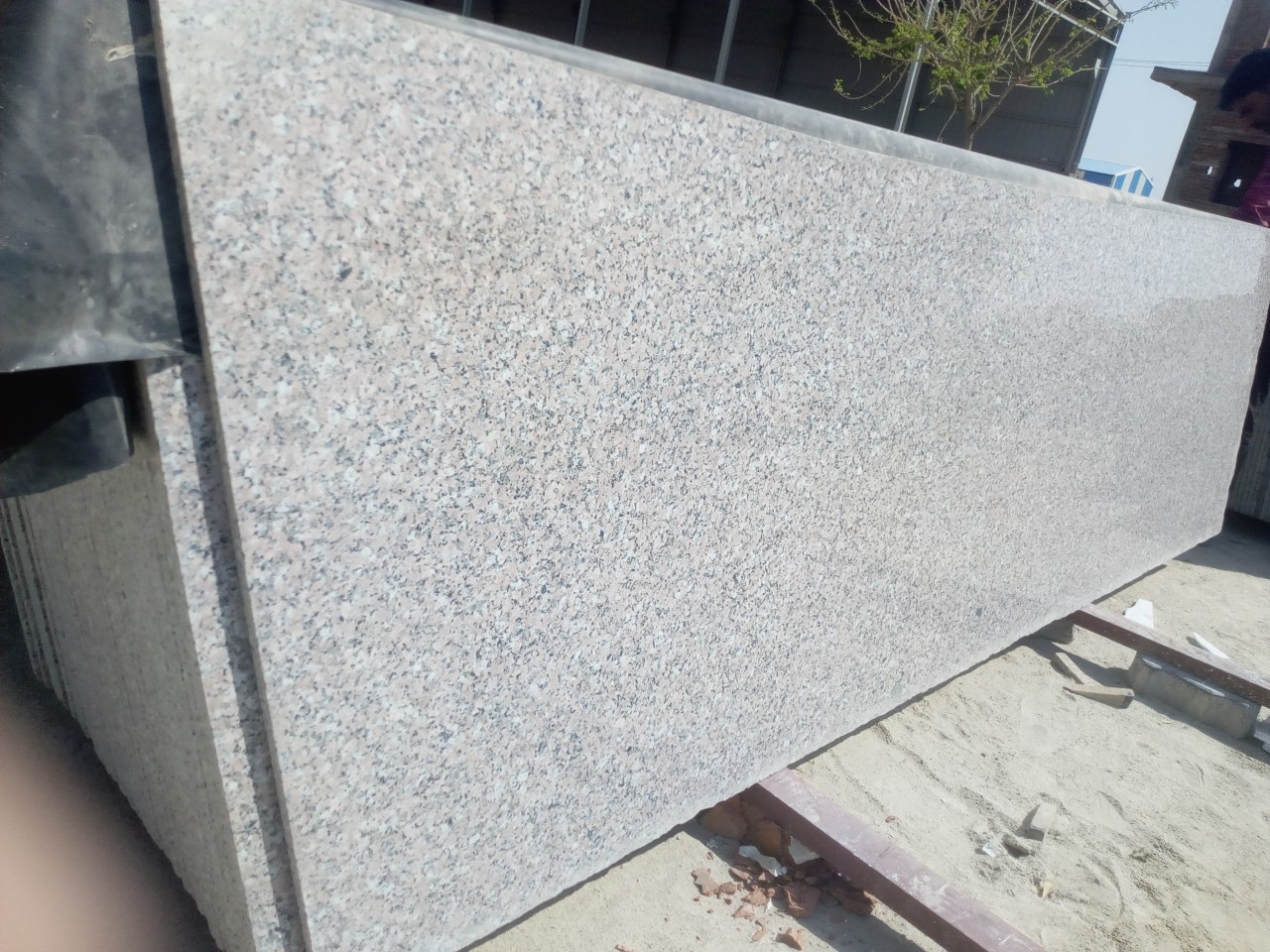 Light Rosy Granite