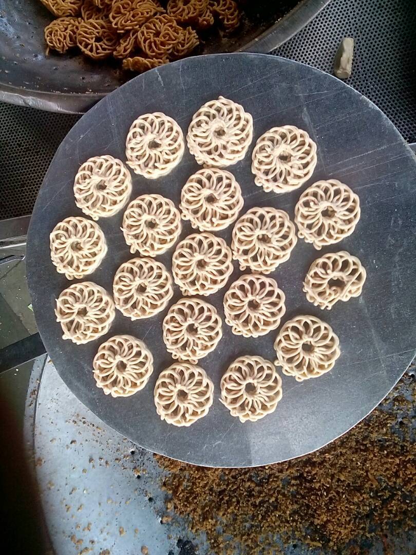 White Thattai Murukku Machine