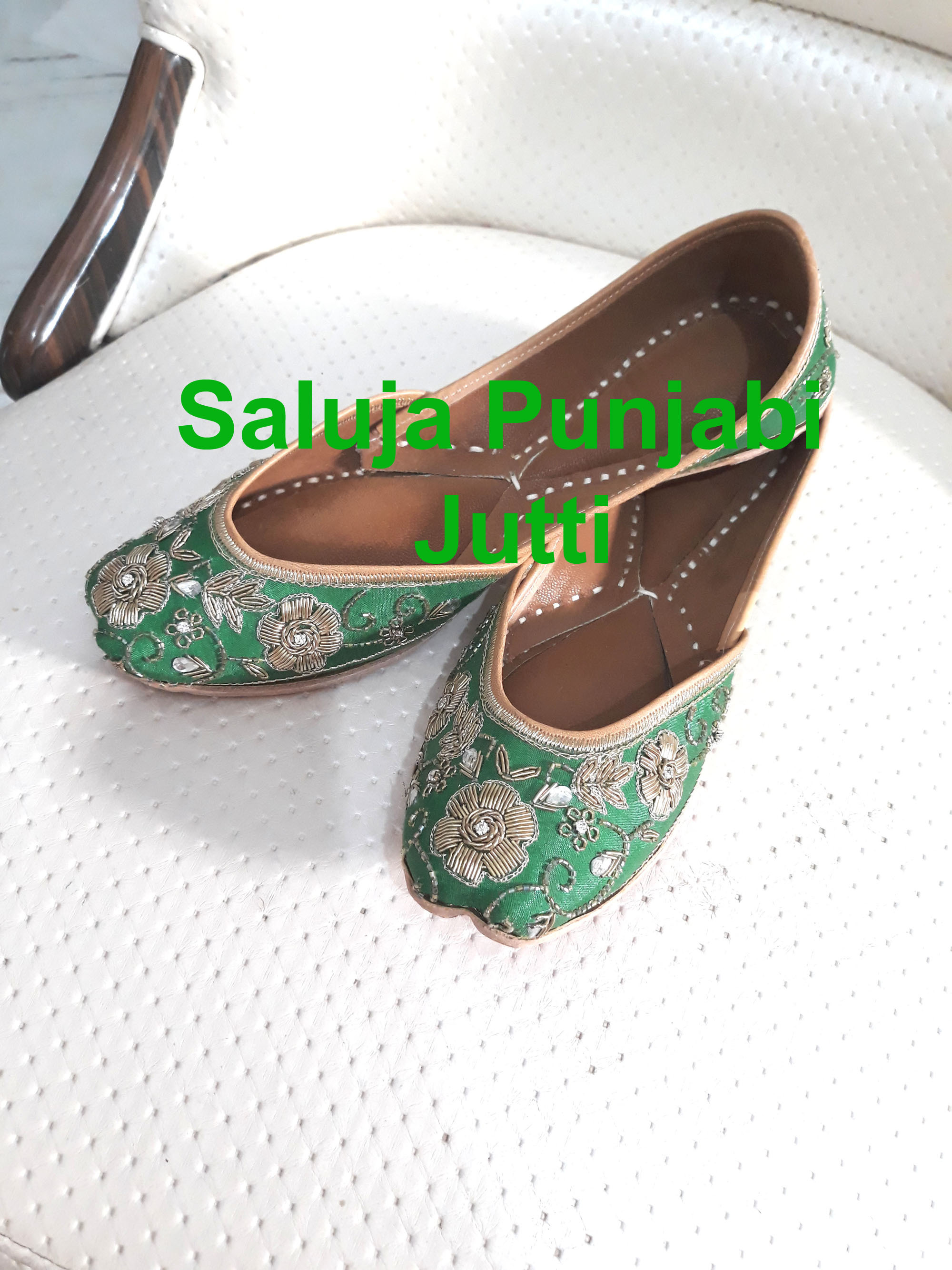 Green Mojri Punjabi Jutti