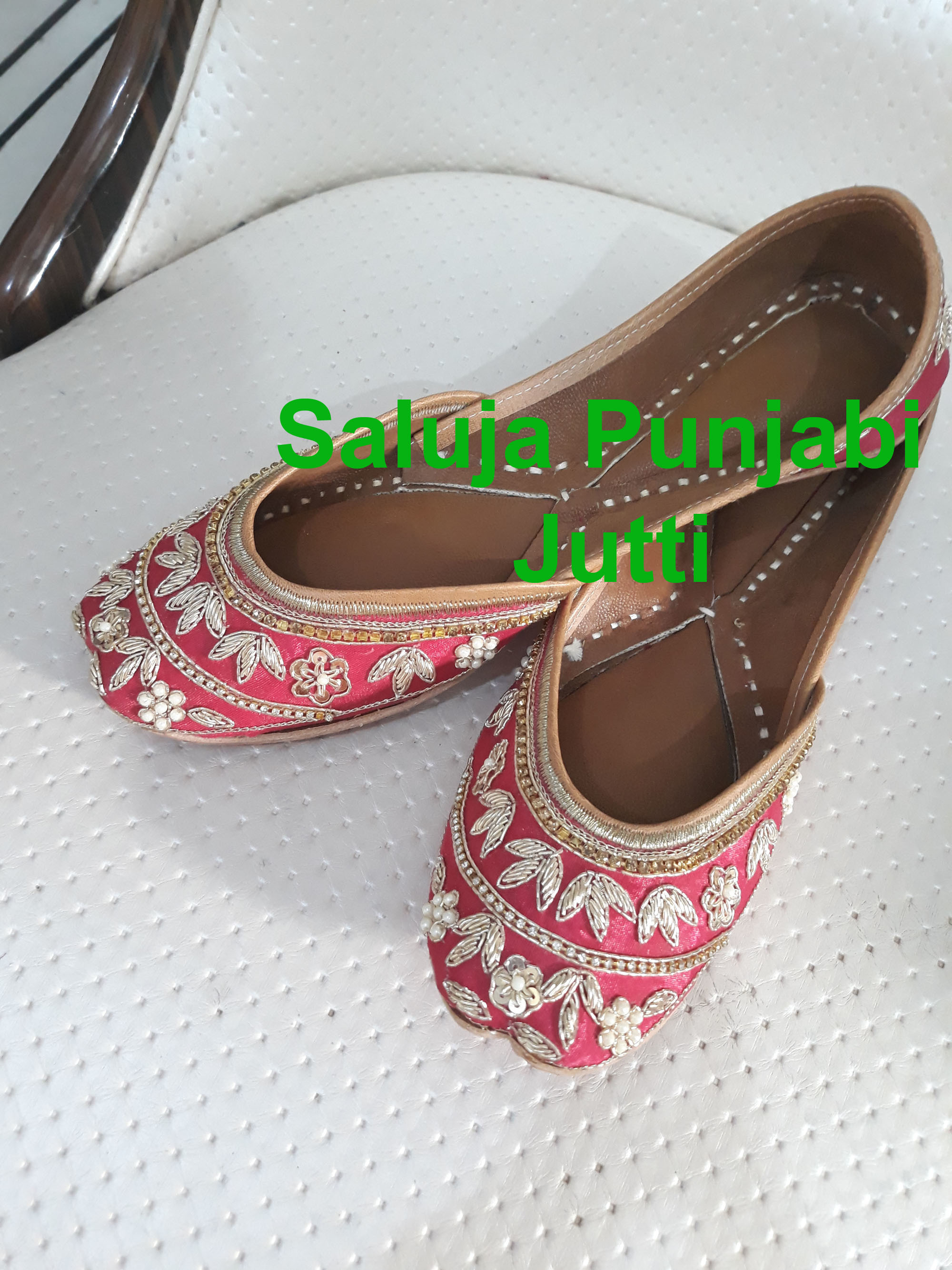 Red Punjabi Jutti Heel Size: Flat