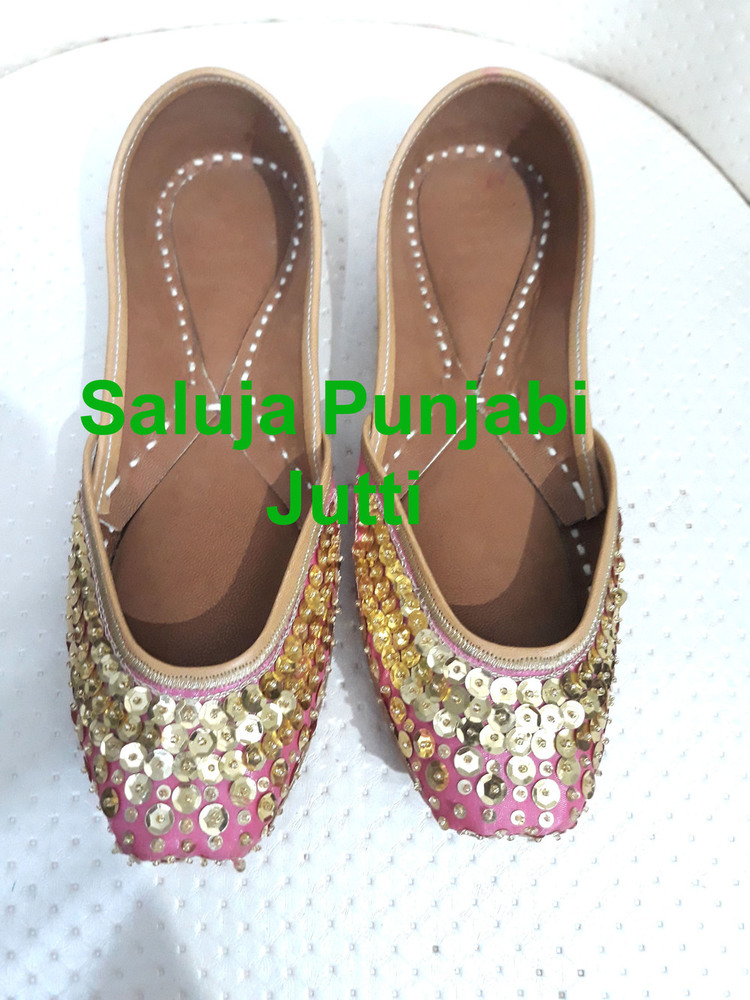 मेजेंटा डिज़ाइनर जूटी