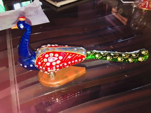 पीऑक डिज़ाइन सिंदूर बॉक्स