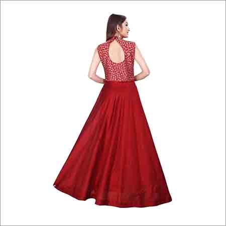 Ladies Sleevless Designer Gown