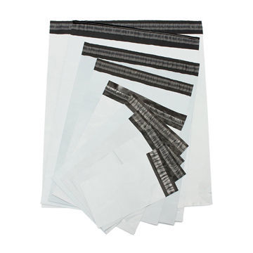 Opaque Poly - Laminated Soft Material, Plain Design With Opaque Finish And Glossy Appearance | Recyclable And Zipper Closure Feature