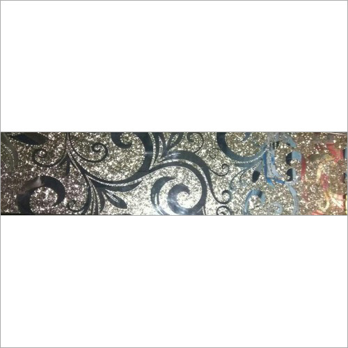 फूलों के डिज़ाइन वाला कांच