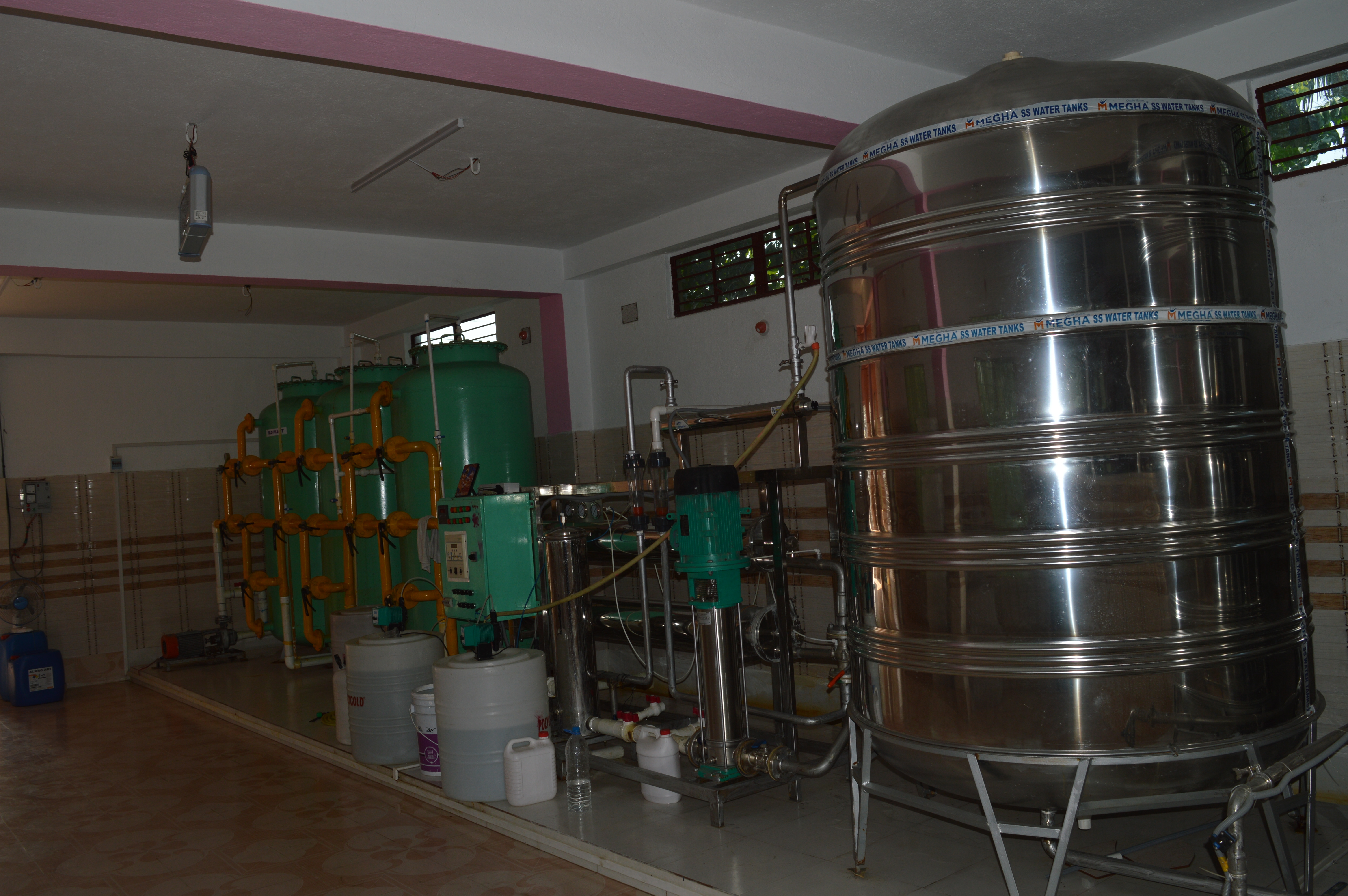 Reverse Osmosis Plant - Automatic Grade: Semi Automatic