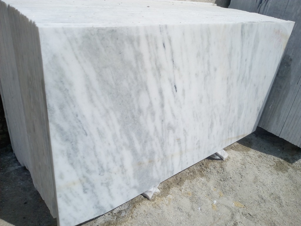 Morwad Marble - 45x27x60 Cm Slabs | Elegant White, Versatile For Interiors And Exteriors, Customizable Shapes And Borders