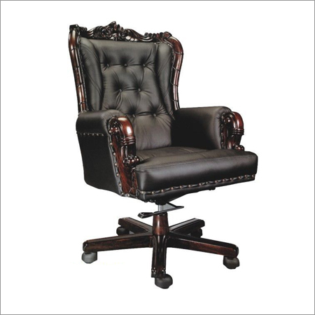 चमड़े की कार्यालय कुर्सी