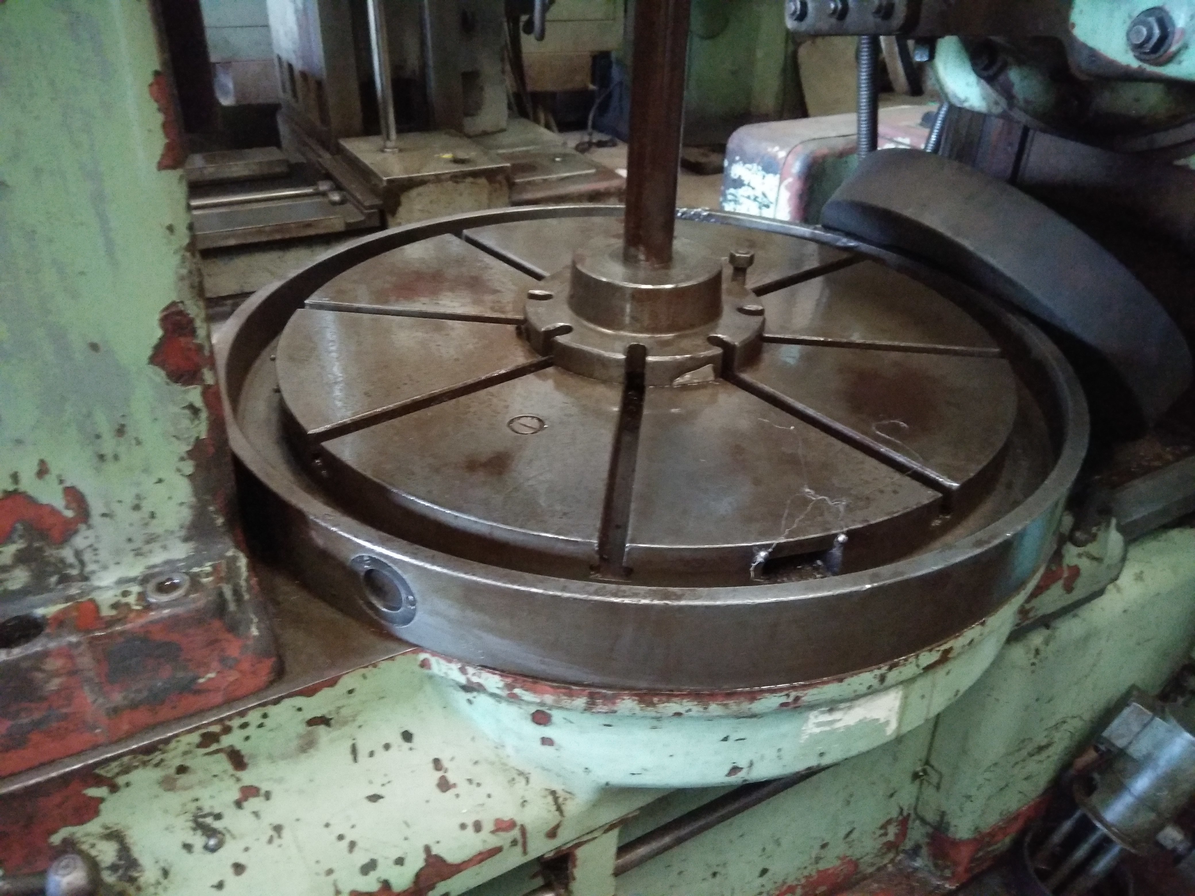 Gear Hobber Table Size: 1000 Mm