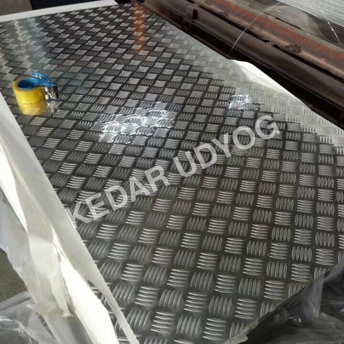 सिल्वर एल्युमिनियम चेकर्ड शीट