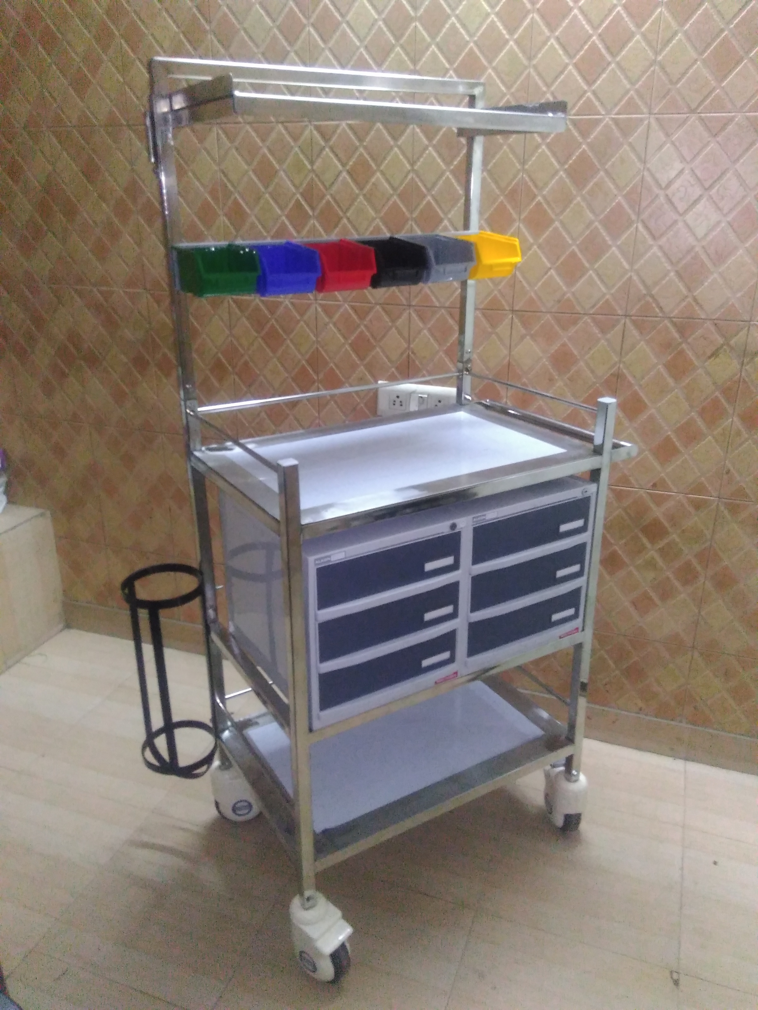 Crash Cart Design: One Piece