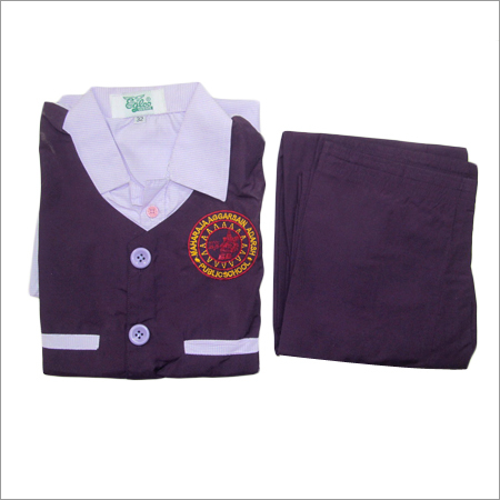 हाई सेकेंडरी स्कूल यूनिफॉर्म आयु समूह: 4 से 13 वर्ष