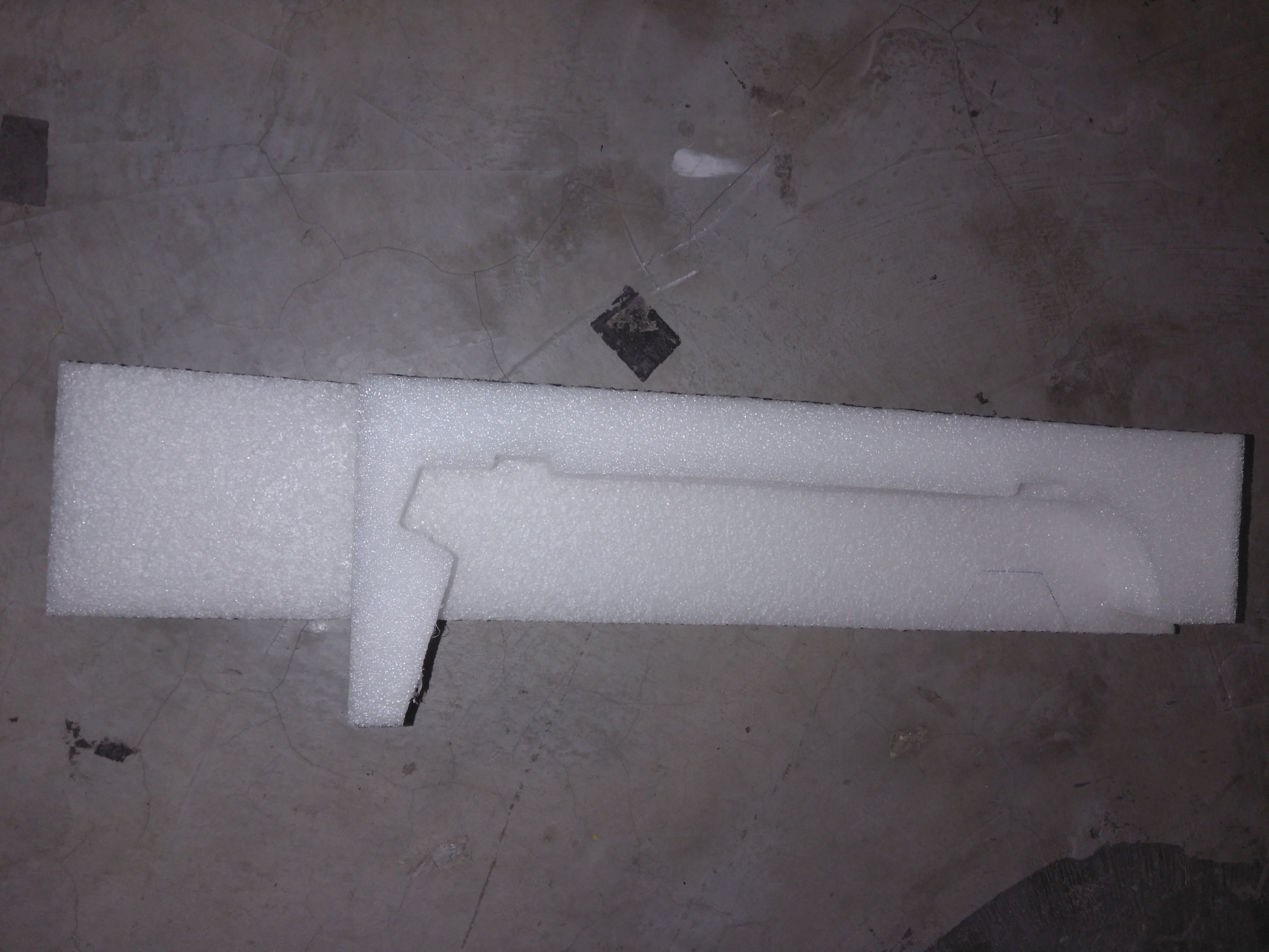 Epe Fitments - Foam Material, Customized Thickness For Cushion Packaging, Waterproof White Color, Self-adhesive Style