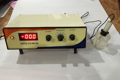 Yellow Dissolved Oxygen Meter Table Top