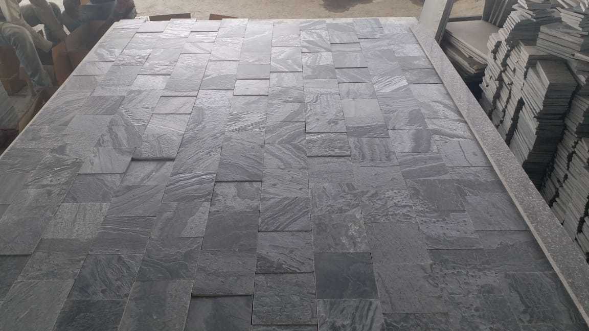 Silver Grey Slate Density: 2.6 Kilogram Per Cubic Meter (Kg/m3)