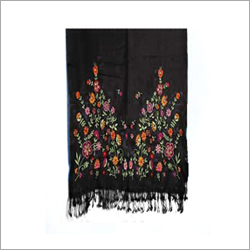 ऊन के कढ़ाई वाले शॉल