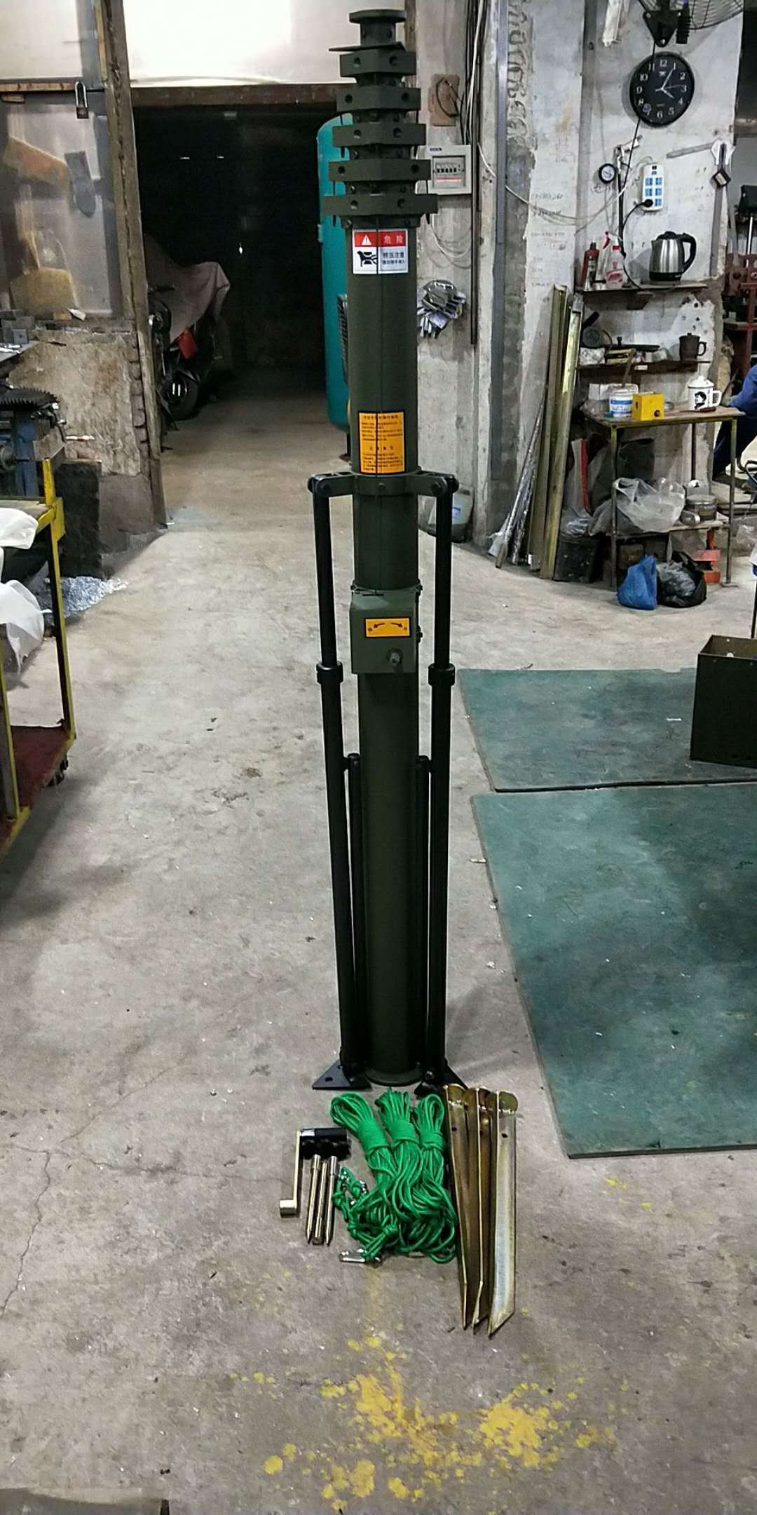 6m Pneumatic Telescopic Lighting Mast