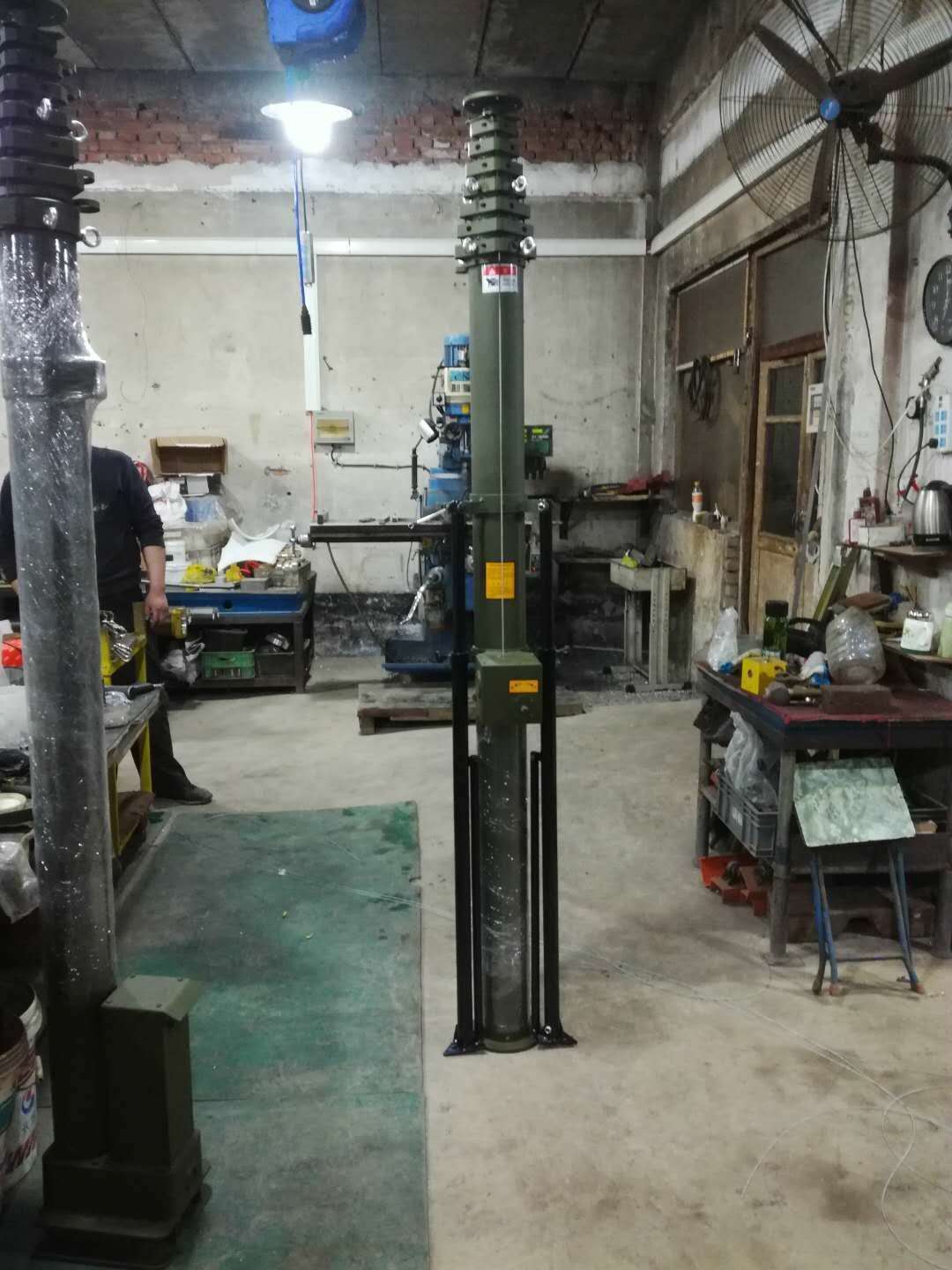 6m Pneumatic Telescopic Lighting Mast