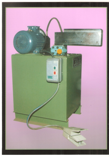 आयताकार स्ट्रेच फॉर्मिंग मशीन