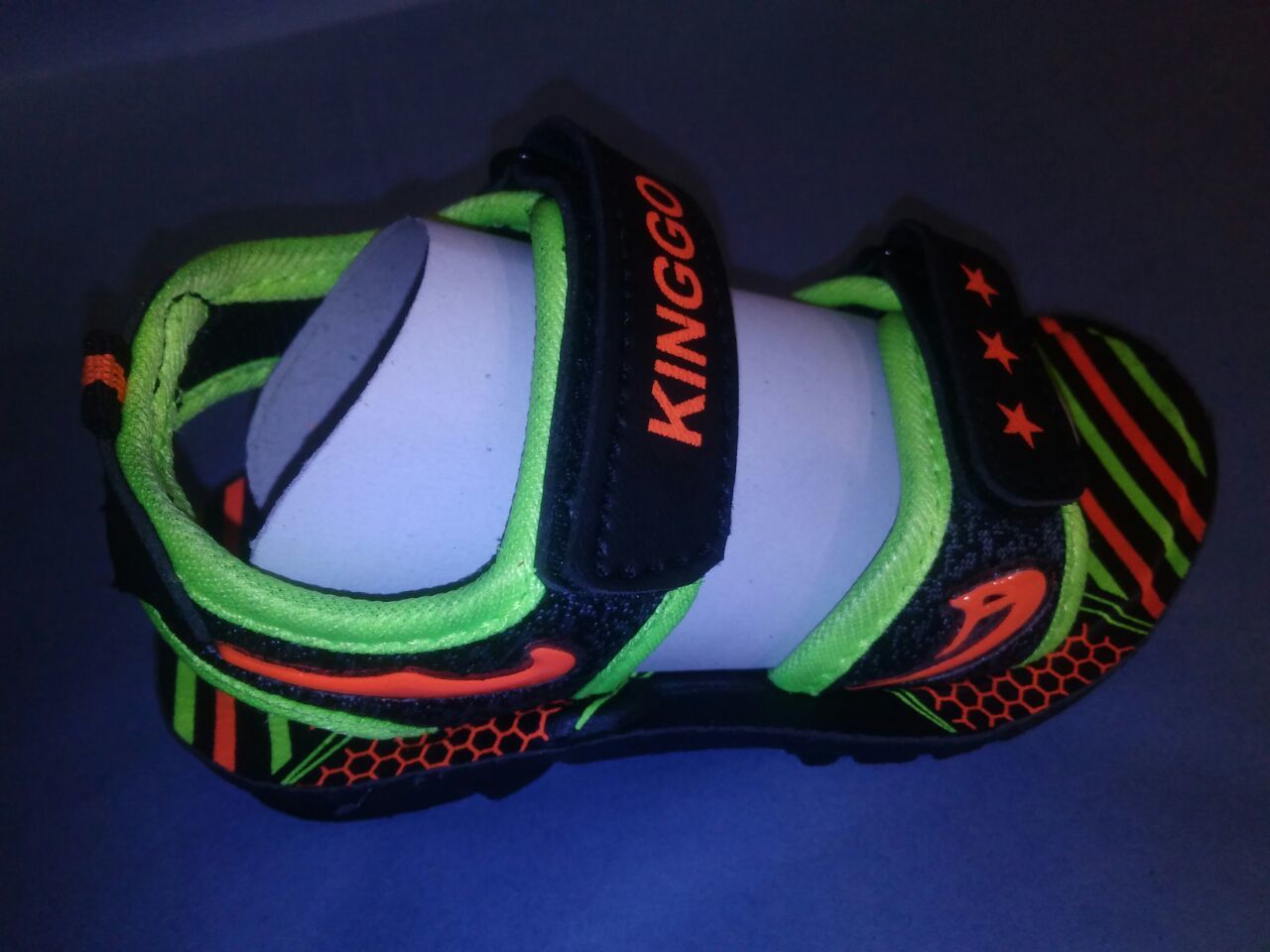 ब्लैक मेन सैंडल