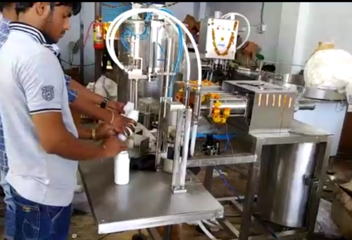 सेमी ऑटोमैटिक लिक्विड पैकेजिंग मशीन