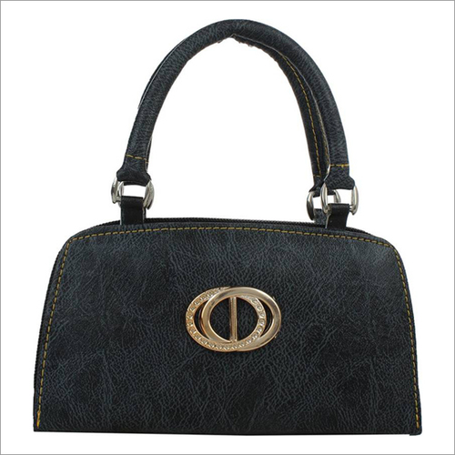 महिलाओं का क्लच