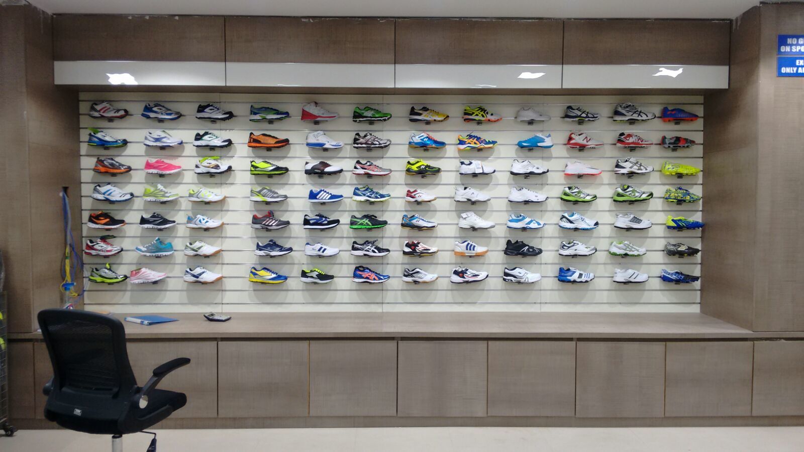 Slatwall Display Stand - Grooved Mdf, 2400mm X 1200mm, 18mm Thickness | Flexible Orientation, Stylish Appearance, Variety Of Shades