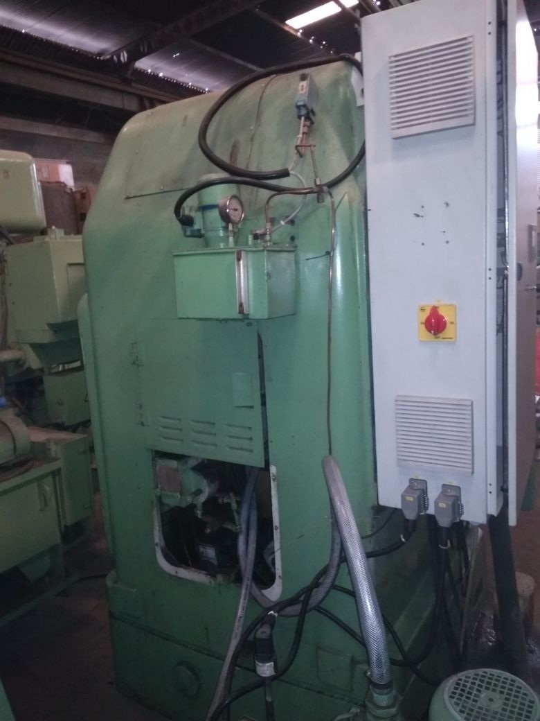 Universal Gear Shavers Machine With Plunge Cut System Facility In Addition To All Other Features