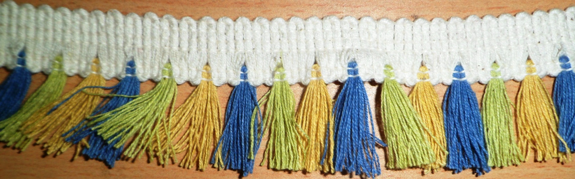 Tassel Lace - Polyester Material, 1.5 Inches Wide, 1 Yard Long | Multicolor Style For Garment Application, 1 Piece