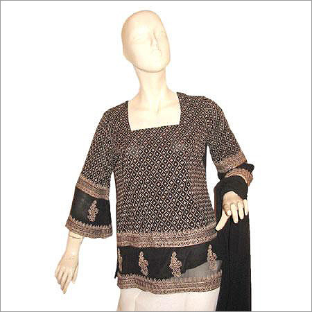 महिलाओं की कुर्ती