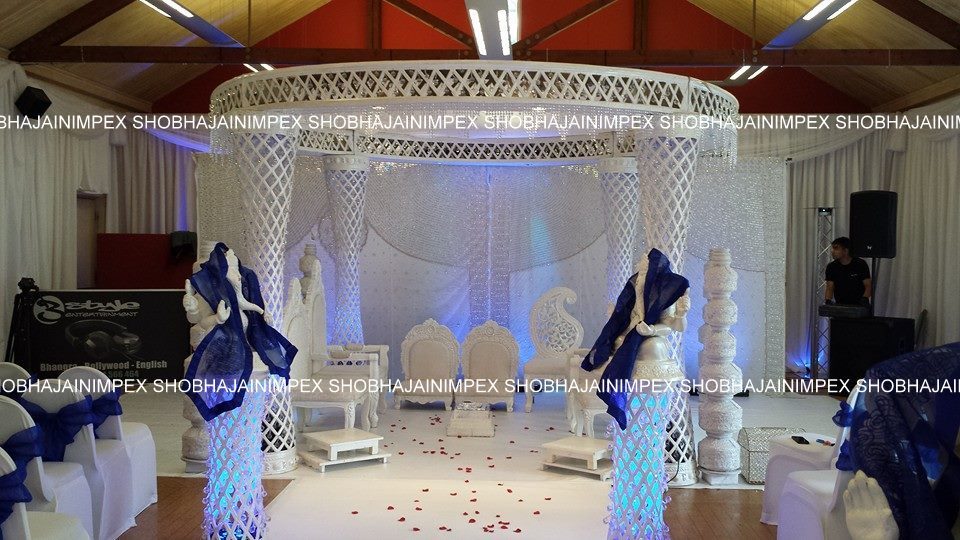 Plazzo Wedding Mandap - Capacity: 3-4 Person