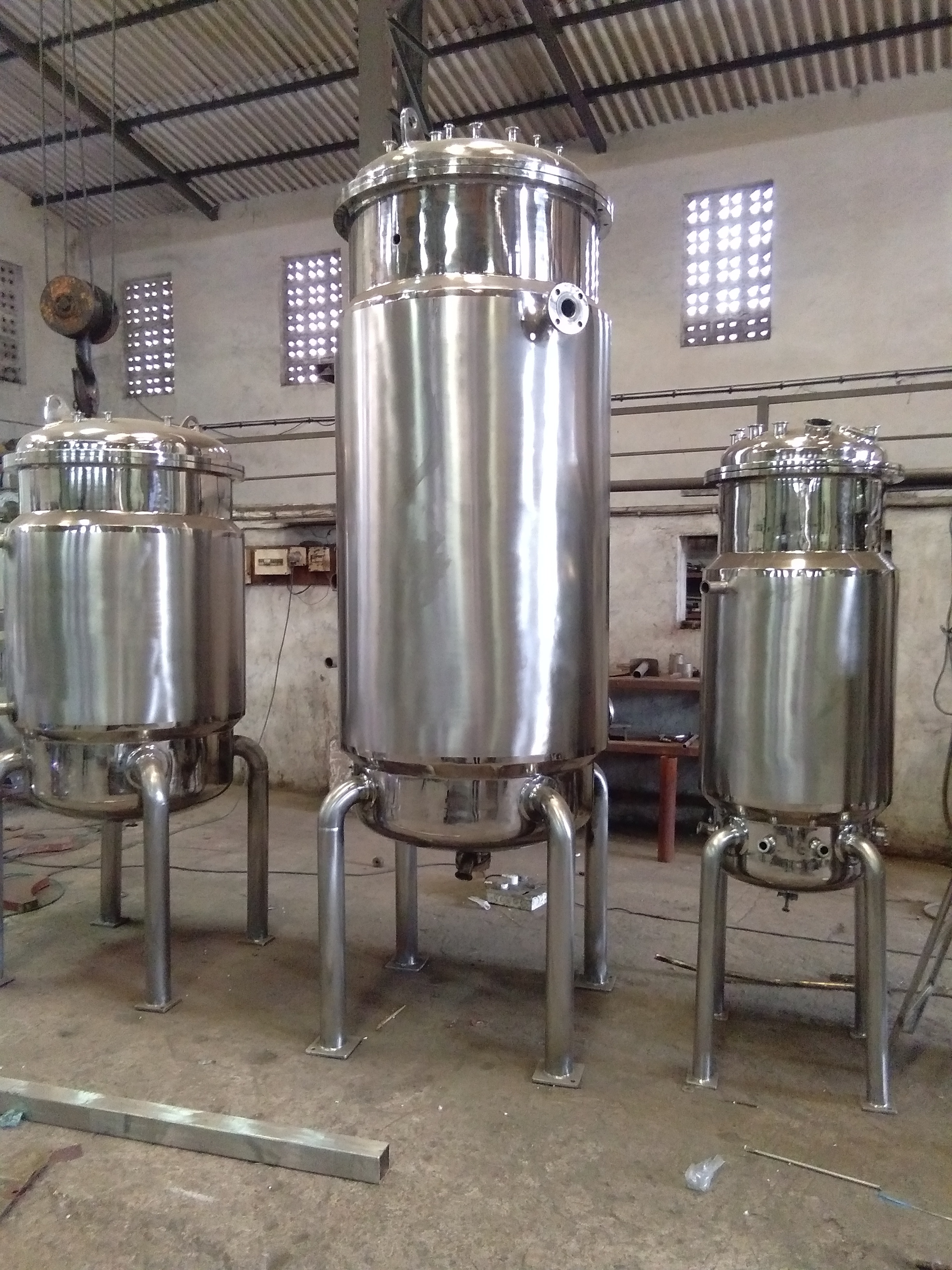 Fluid Bed Dryer - 200 Ltr Ss 316 Vertical Batch Unit | Automatic Plc Control 10 Hp Electric Drive 90â°c Operating Temp 1 Year Warranty
