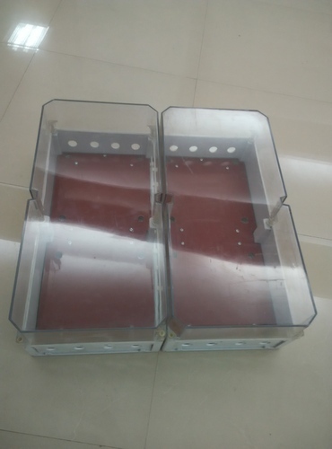 पॉलीकार्बोनेट एनक्लोजर