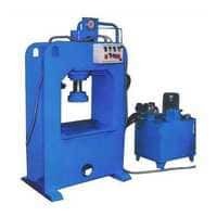 Interlock Paver Machine - Hydraulic Cement Crafting, 7.5hp Power, 3500 Maximum Pressure | Automatic PLC Control, Flat Vibration System, 1 Year Warranty