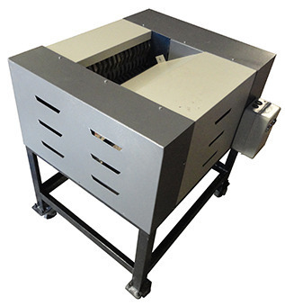 कार्डबोर्ड बॉक्स श्रेडर कट का आकार: 5 X 10 मिमी