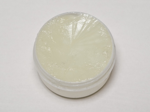 Wax Petroleum Jelly - Industrial Grade, Density 18 kg/m3, Melting Point 66°C, Low Viscosity When Fully Melted | Nil Smell, 2% Water Content, 3% Ash Content