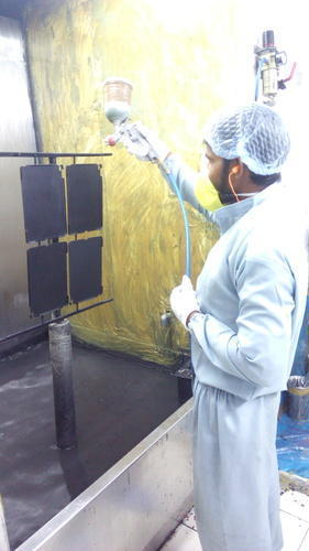 Spray Painting Services - Industrial Plastic & Metal Parts, 2k Paint Application, Three-coat System: Primer, Base & Clear Coats, Customizable Colors, Durable Finish, Efficient Process