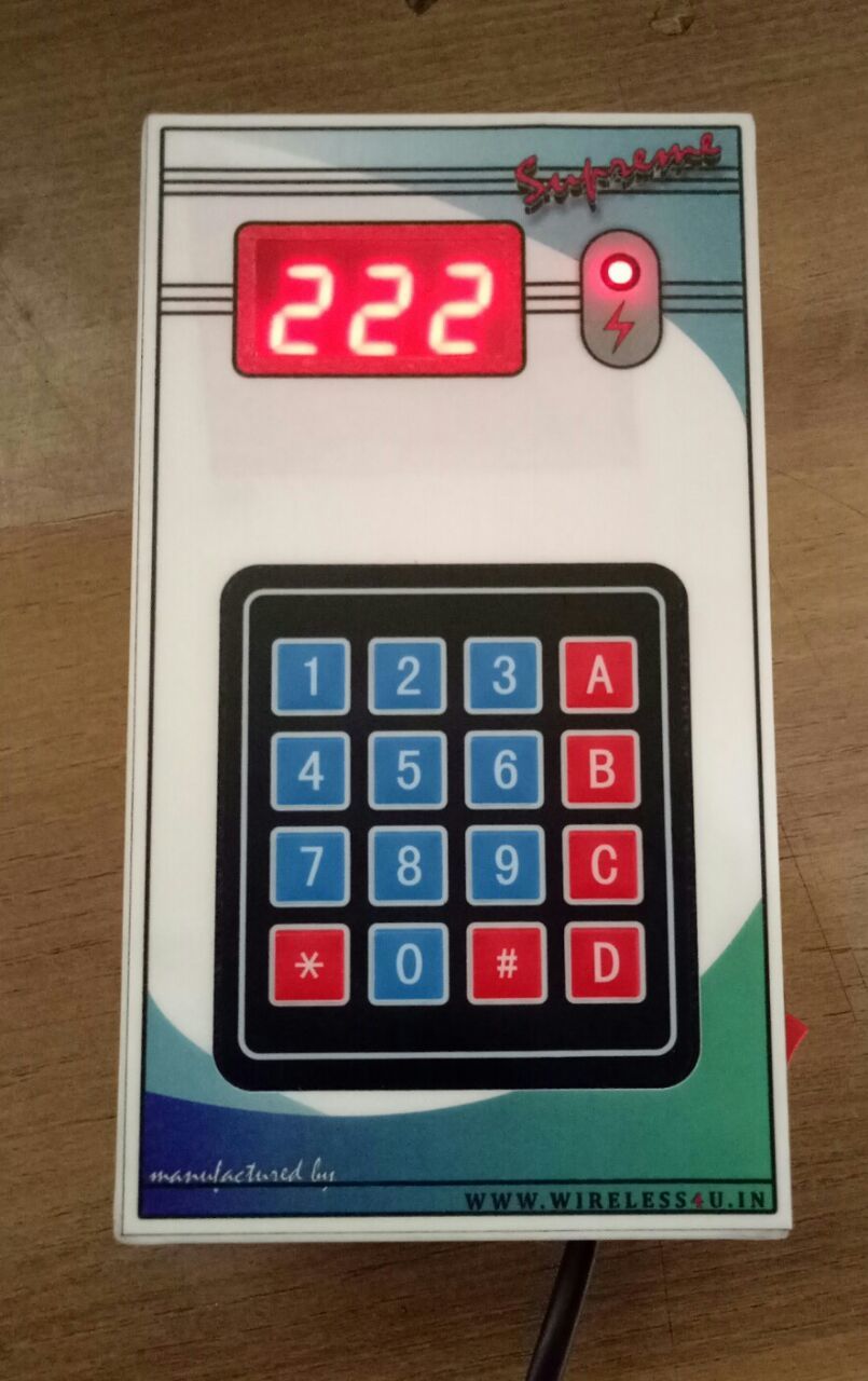 Red Wireless Token Number Display 3 Window One Display Panel With 3 Keypad Remote
