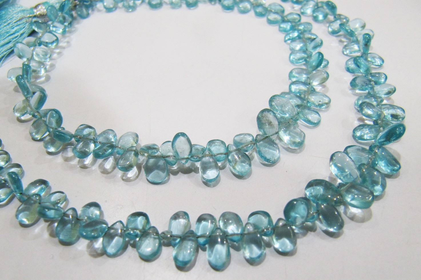 Aaa Quality Natural Blue Apatite Smooth Tear Drop Briolette Beads - Size 4x6mm To 5x7mm, 100% Natural Stone With No Dye Or Treatments, 8 Inches Long Strand With 75-80 Beads
