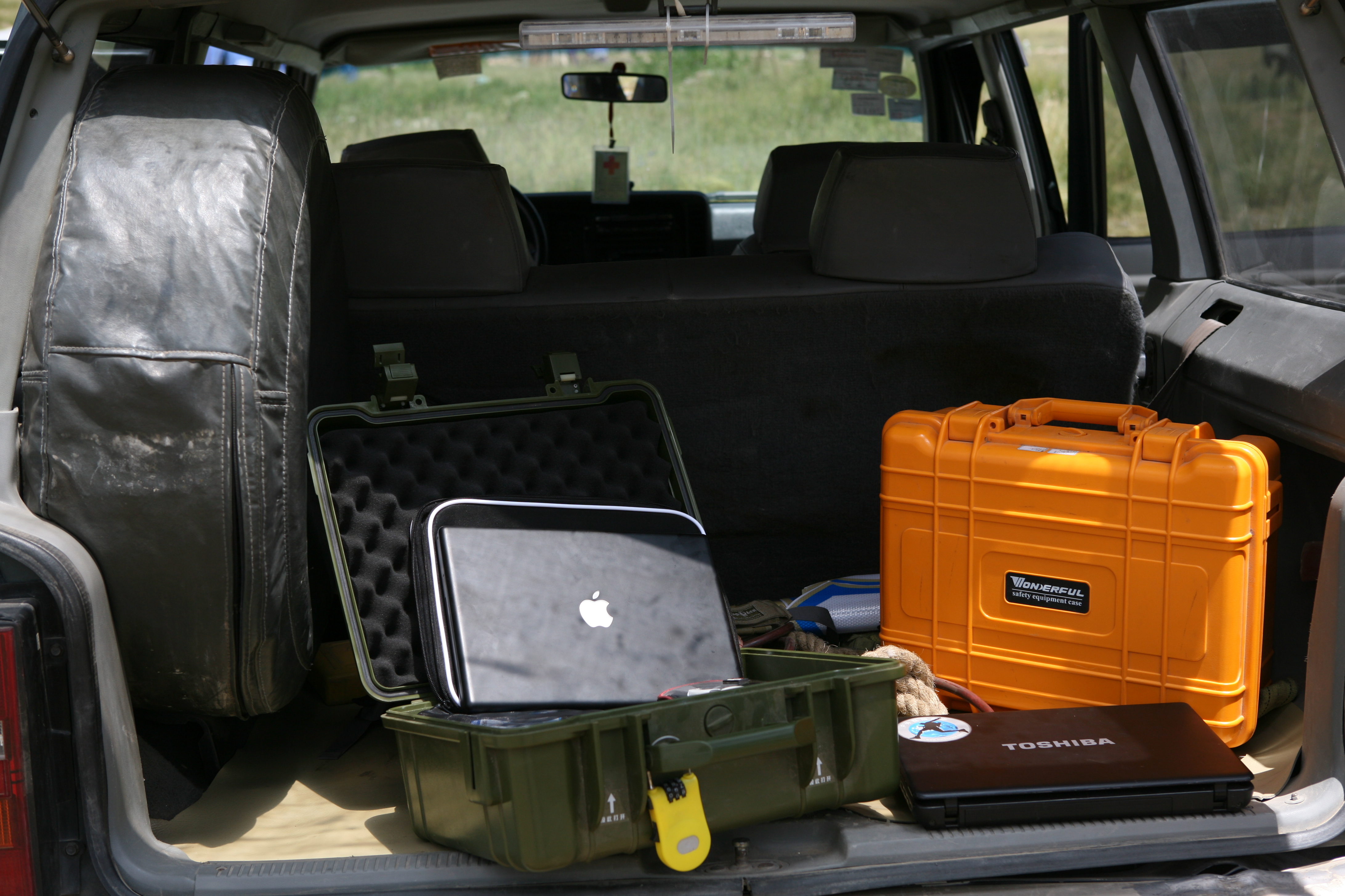 Black Portable Computer Cases
