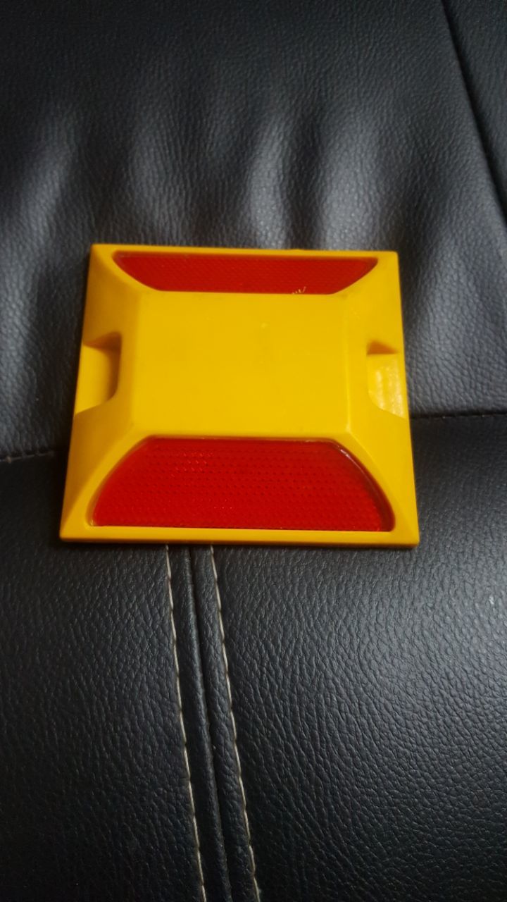 Plastic Road Studs