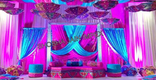 पिंक एंड मिक्स कलर जयपुरी थीम संगीत स्टेज