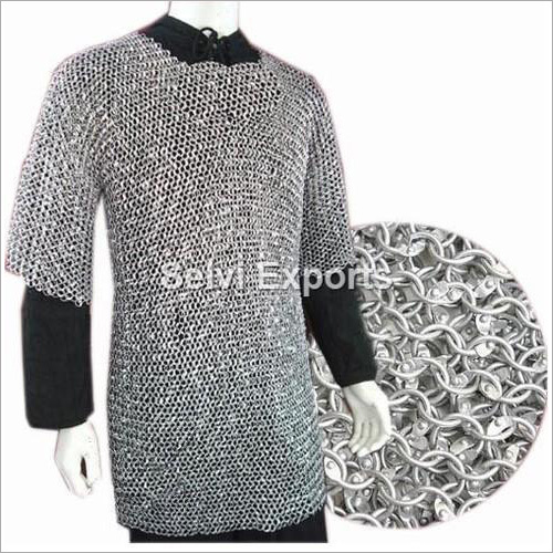 गोल रिवेटेड चेनमेल शर्ट