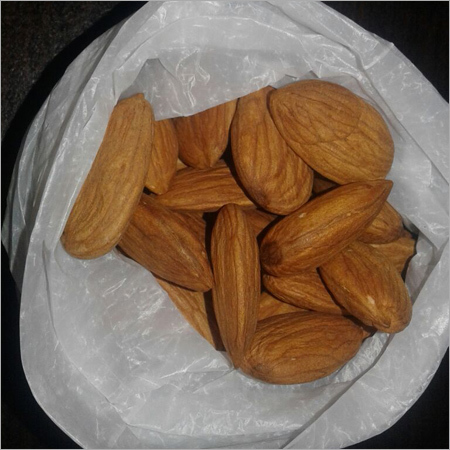 कच्चे बादाम