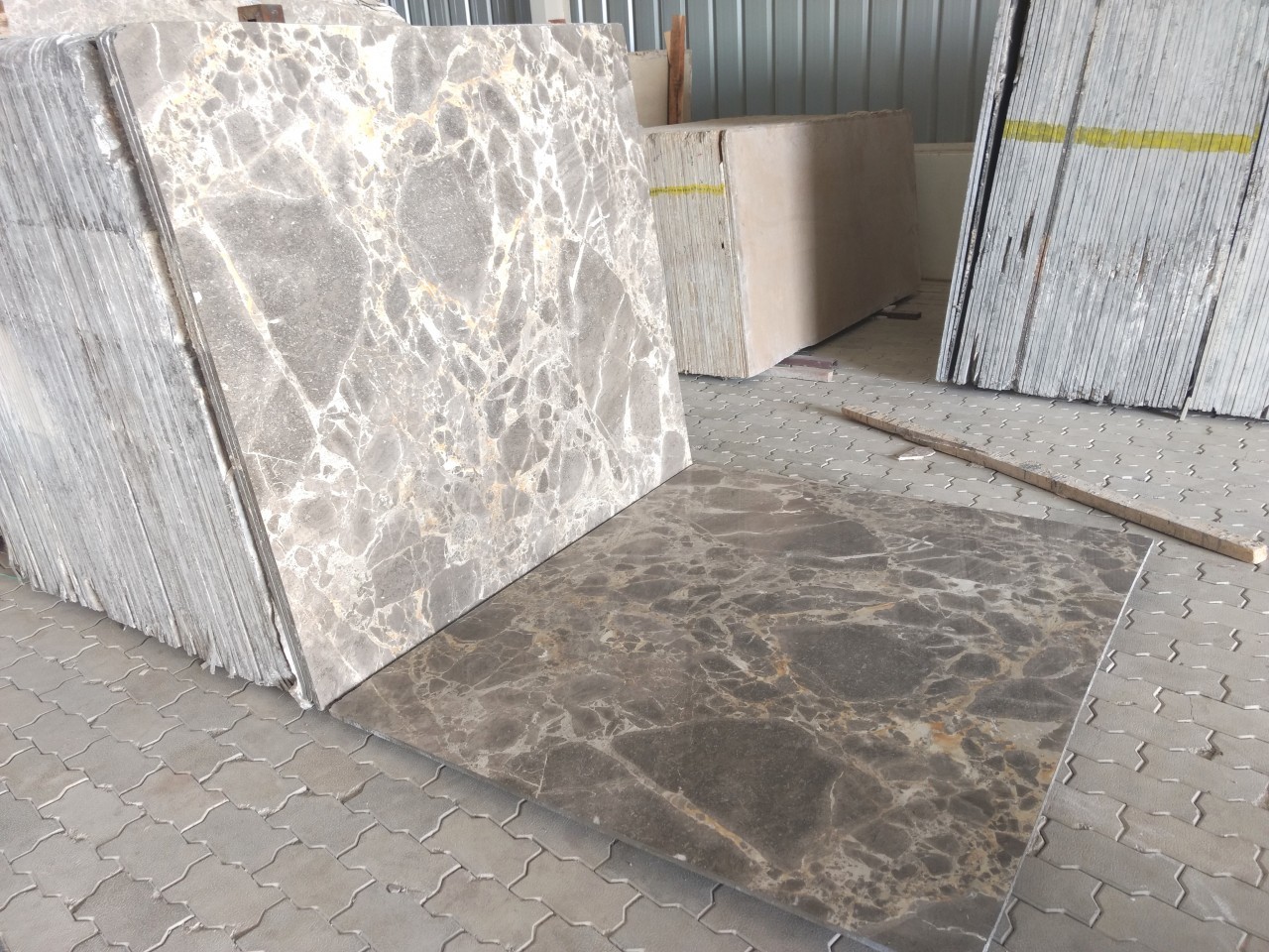 Grey Pizzato Marble - 75x64x82 Cm, 18 Mm Thick Grey Slabs | Premium Quality Stone