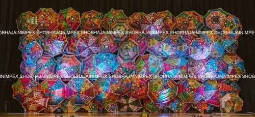 मिक्स कलर राजस्थानी वेडिंग अम्ब्रेला प्रॉप्स स्टेज