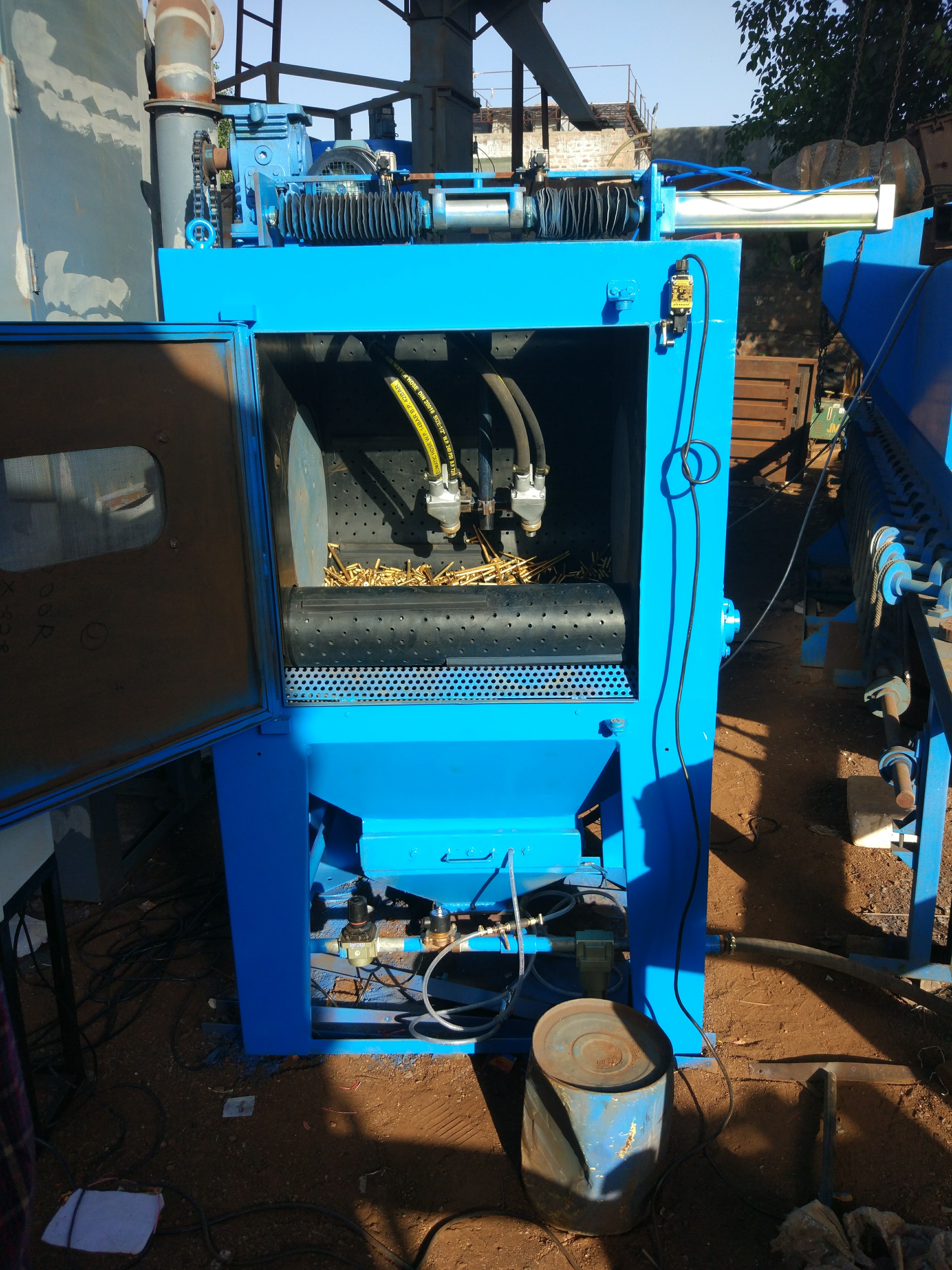 Blue Cabinet Shot Blasting Machines